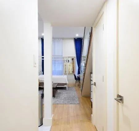 Apartment 244 East New York