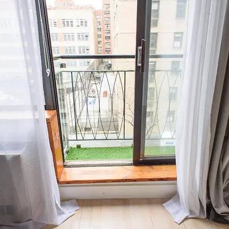Apartment 244 East New York