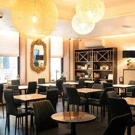 Hotel Stanford 3*