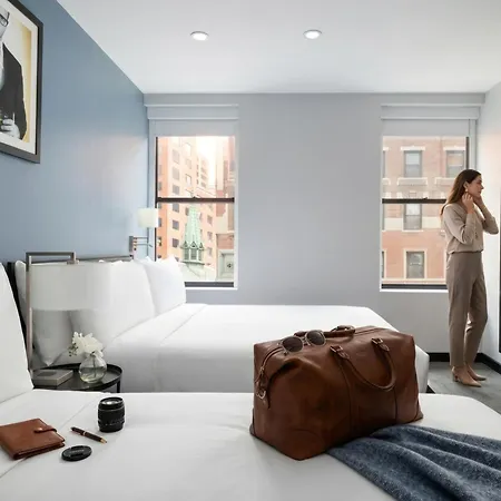 Hotel Oyo Times Square 4*
