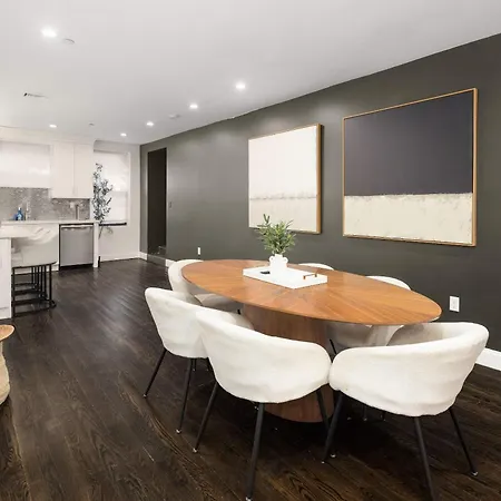Stylish 3br Designer In Nyc