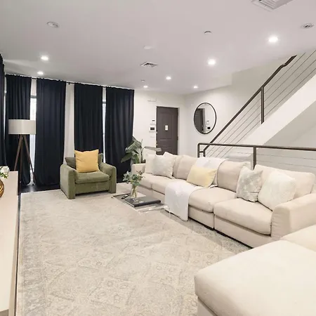 Apartment Stylish 3br Designer In Nyc