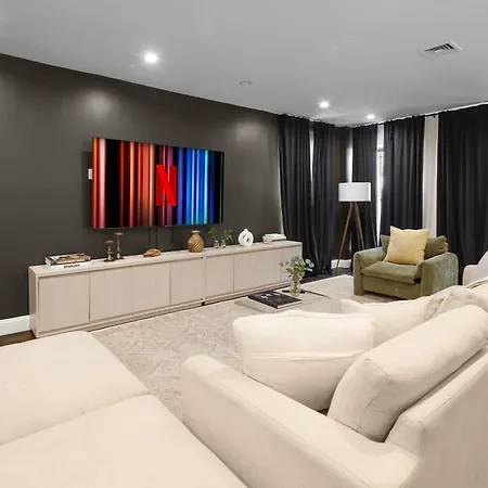 Stylish 3br Designer In Nyc * New York