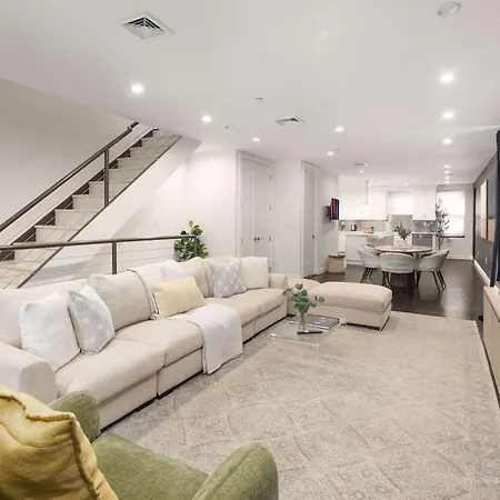 Apartment Stylish 3br Designer In Nyc