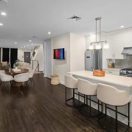Apartment Stylish 3br Designer In Nyc