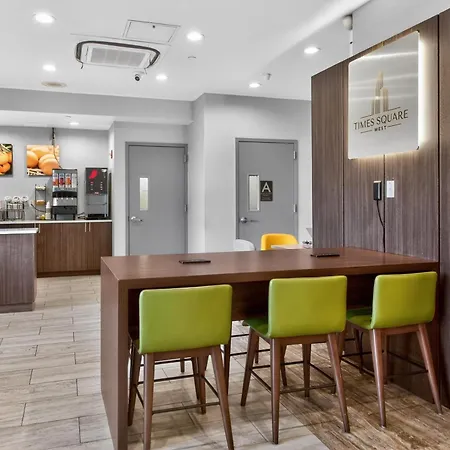 Times Square West Hotel, Bw Signature Collection 3* New York