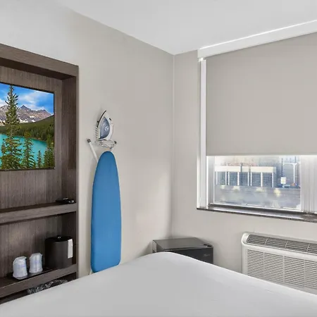Times Square West Hotel, Bw Signature Collection 3* New York