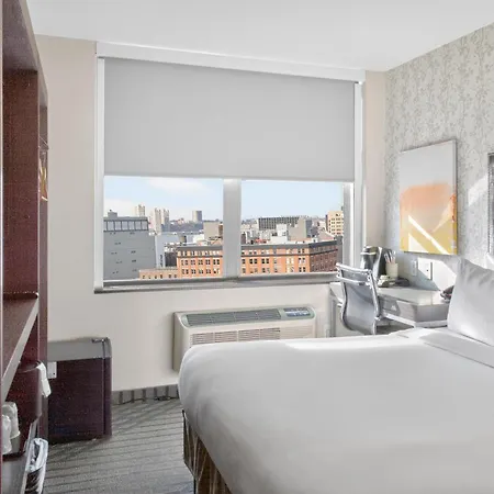 Times Square West Hotel, Bw Signature Collection Hotel New York