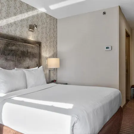 Times Square West Hotel, Bw Signature Collection 3* New York