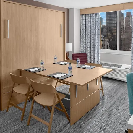 Hilton Garden Manhattan Midtown East 3* New York