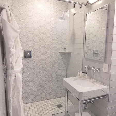 Edison Times Square Hotel