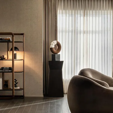 Four Seasons Downtown Hotel 5*