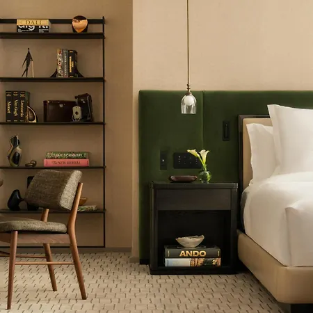 Four Seasons Downtown