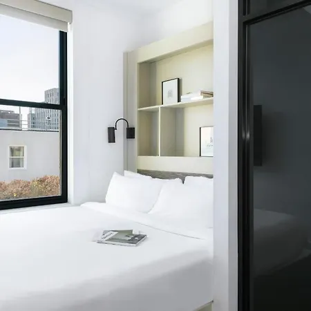 Walker Tribeca 4*