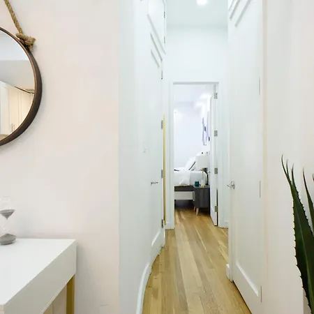 Apartment 62-2b Renovated 1br In Prime Upper East Side *