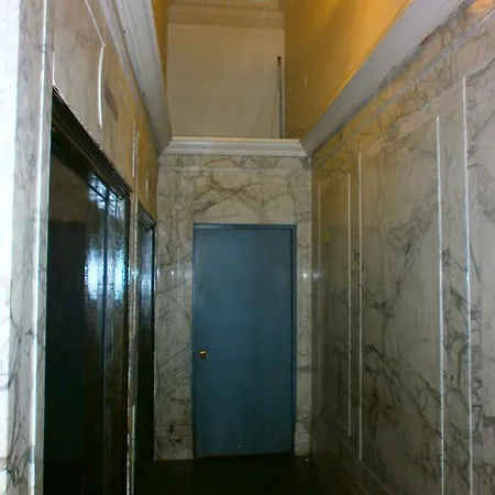 City. Xl Studio - Flat Iron. Elevator * New York
