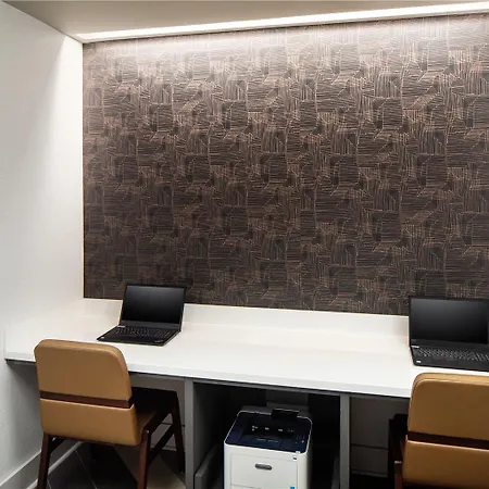 Hyatt Place Chelsea 4*