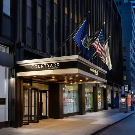 Courtyard Manhattan/midtown East 4*