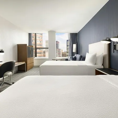 Courtyard Manhattan/midtown East 4*