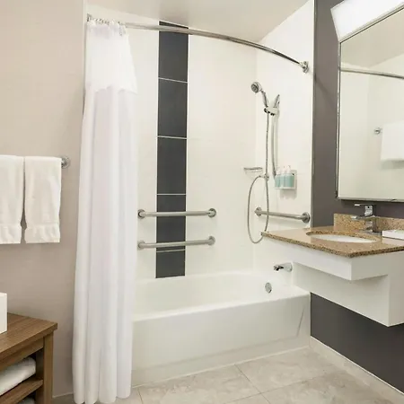 Courtyard Manhattan/midtown East 4*