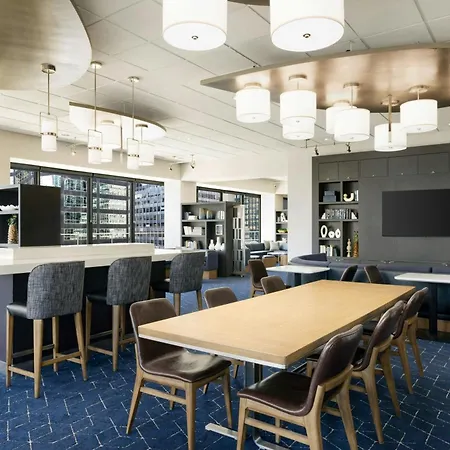 Courtyard Manhattan/midtown East 4*