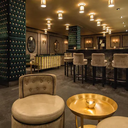 Dream Midtown, By Hyatt Hotel 4*
