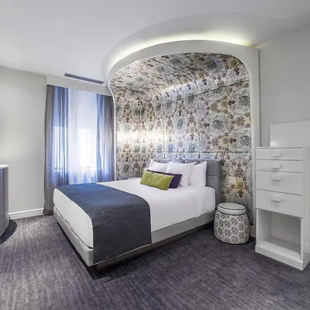 Dream Midtown, By Hyatt 4*
