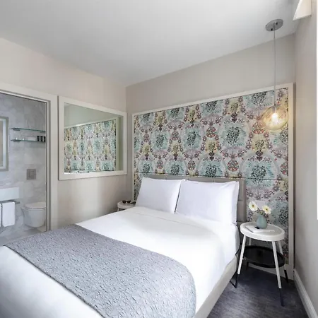 Dream Midtown, By Hyatt Hotel 4*