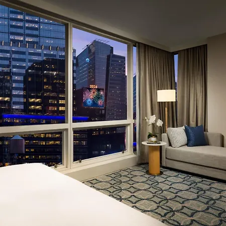 Millennium Premier Times Square Hotel 4*