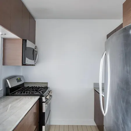 Apartment Midtown 2Br W Gym Doorman Nr Theater District Nyc-1226