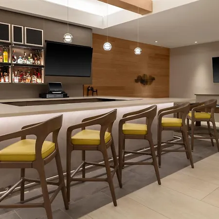 Hilton Garden Manhattan Midtown East Hotel 3*