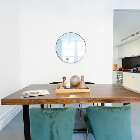 Apartment E10-2 Designer East Village Townhouse 1br W D New York