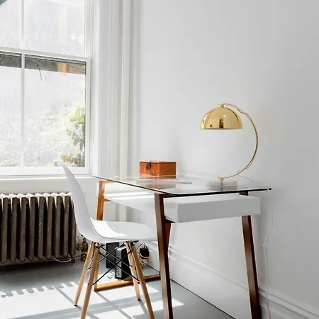 E10-2 Designer East Village Townhouse 1br W D * New York