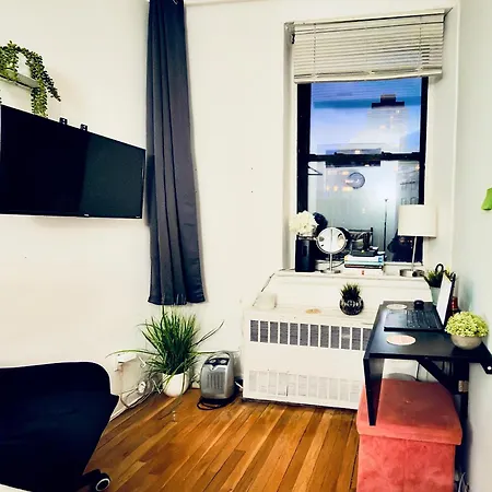 Homestay Ues Manhattan #1 In Shared