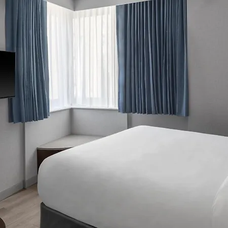 Four Points By Sheraton Downtown Hotel