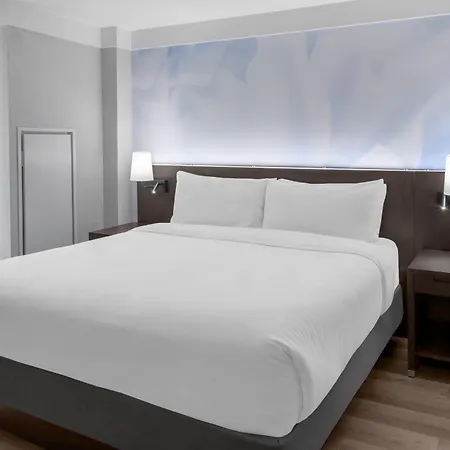 Four Points By Sheraton Downtown 3* New York