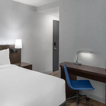 Hotel Four Points By Sheraton Downtown New York