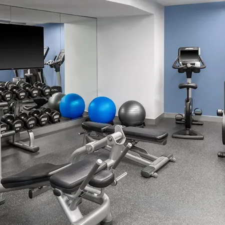 Four Points By Sheraton Downtown 3*