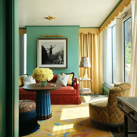 The Fifth Avenue 5*