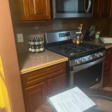 Bed & Breakfast Private Unit With Own Entrance To Share New York