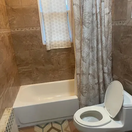 Private Unit With Own Entrance To Share *