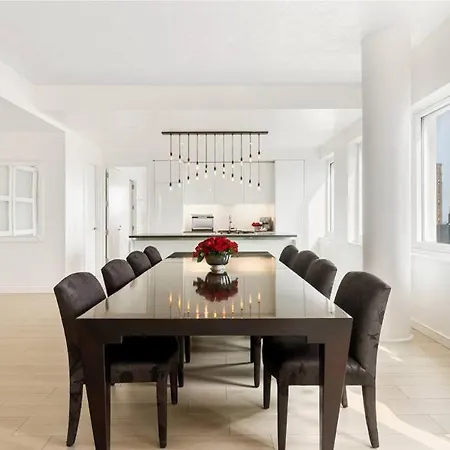 Apartment Exclusive Luxury Manhattan Penthouse Apartment, Sleeps 10, Midtown