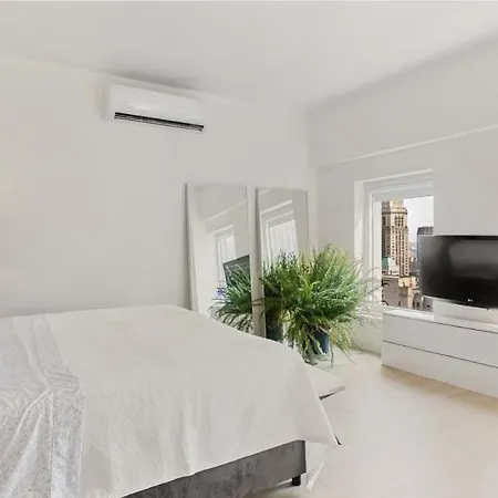 Exclusive Luxury Manhattan Penthouse Apartment, Sleeps 10, Midtown Apartment New York