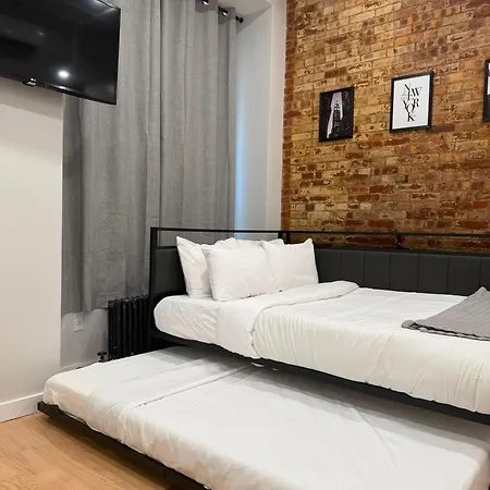 Chelsea (adults Only) 3*