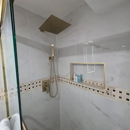 Holiday home Luxury In Si Near Rumc, Zoo And Restaurants *