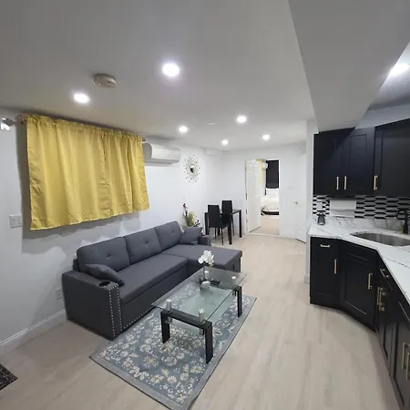 Luxury In Si Near Rumc, Zoo And Restaurants * New York