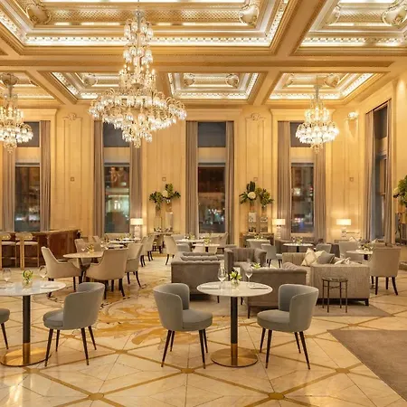 Hotel The Plaza, A Fairmont 5*