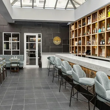 Four Points By Sheraton Manhattan Soho Village Hotel 3*