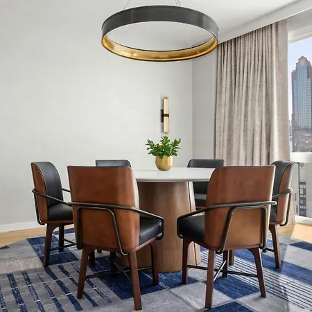 Sheraton Tribeca 4*