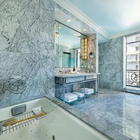 The St. Regis 5*